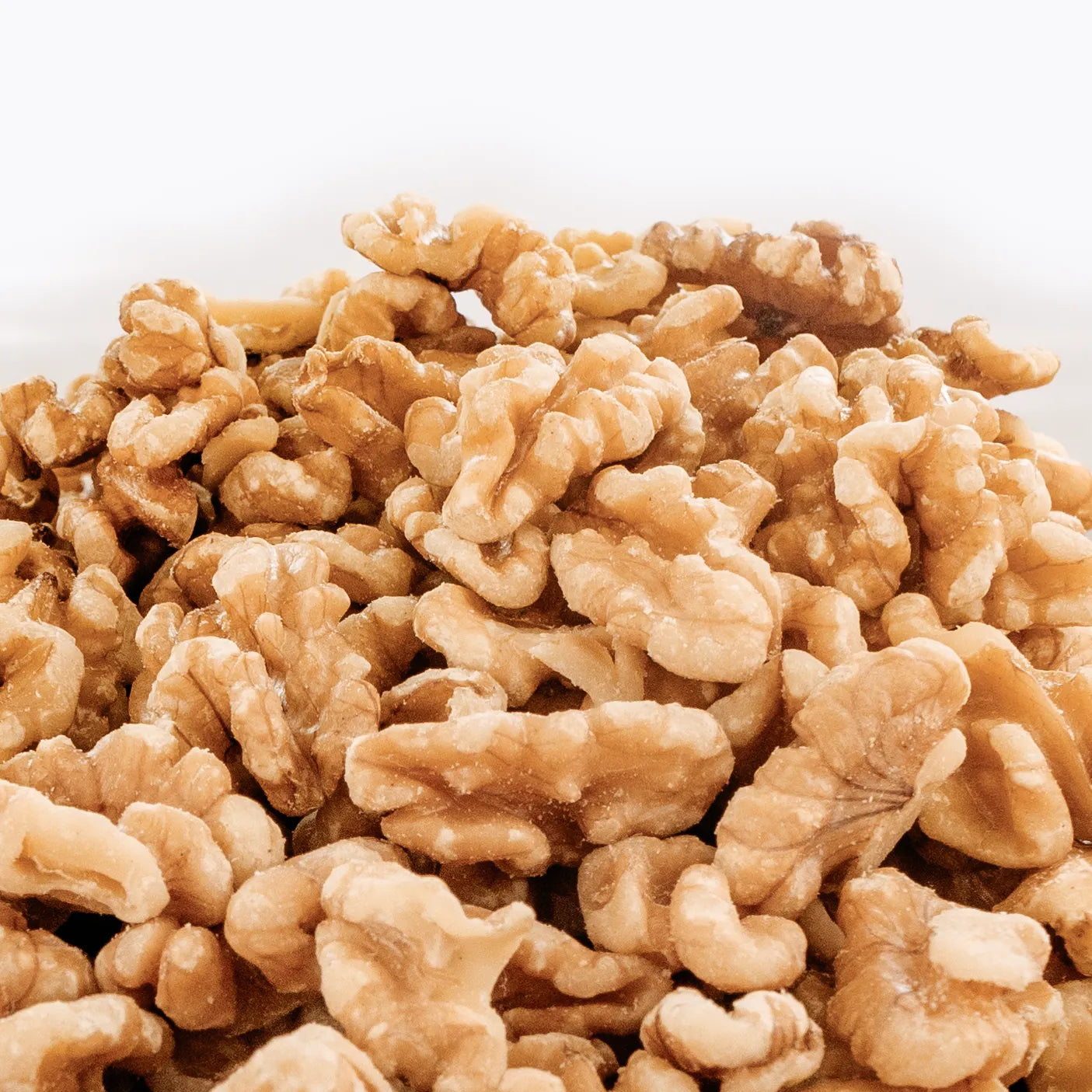EXTRA LIGHT RAW WALNUTS WITH NO ADDITIVES