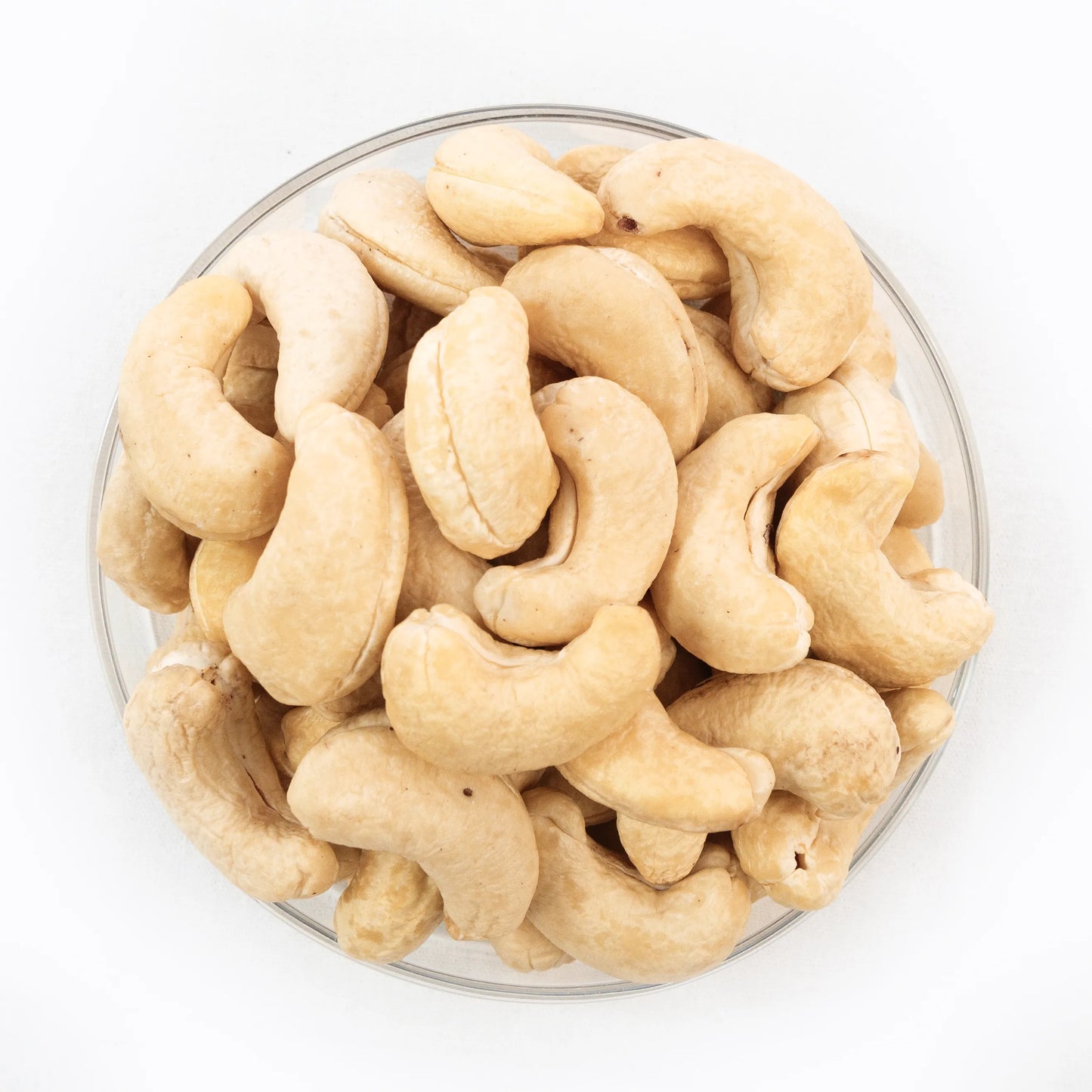 WHITE WHOLES 180 RAW CASHEW WITH NO ADDITIVES