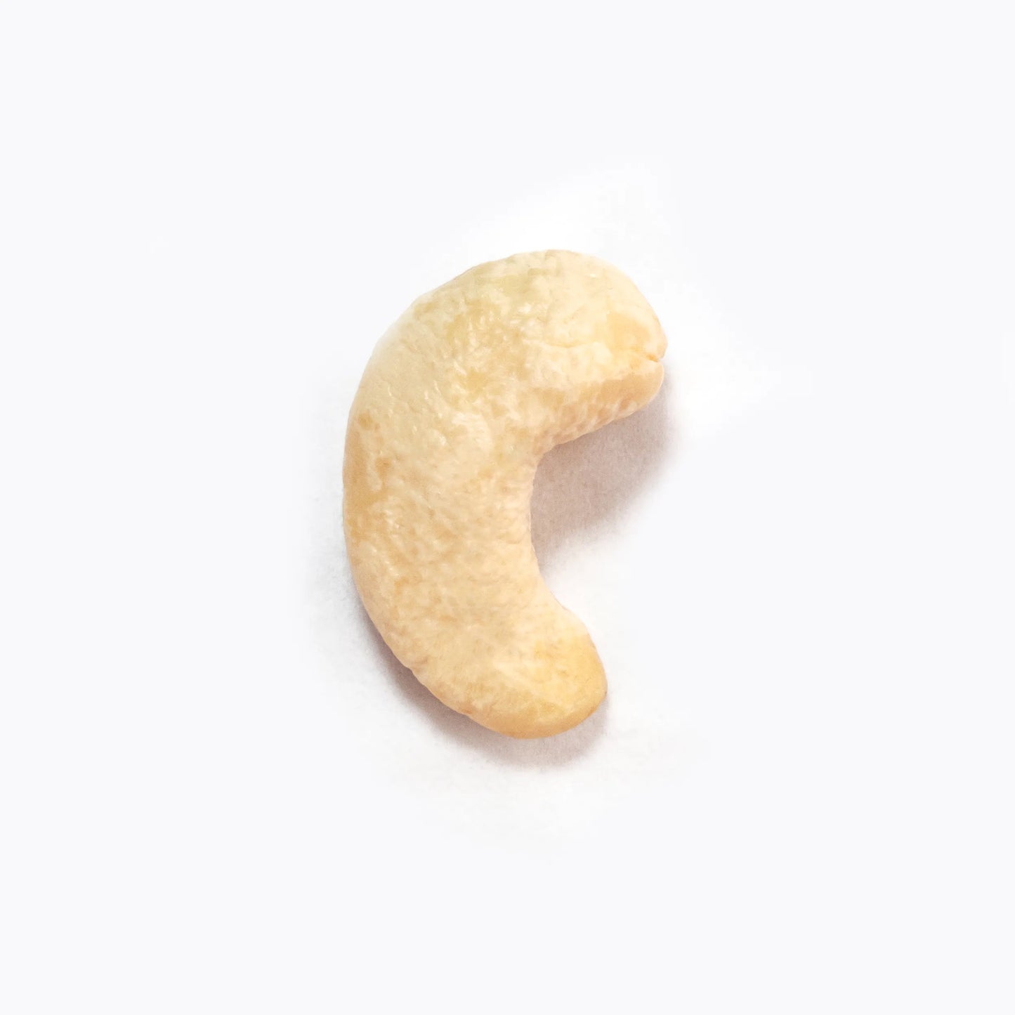 WHITE WHOLES 180 RAW CASHEW WITH NO ADDITIVES